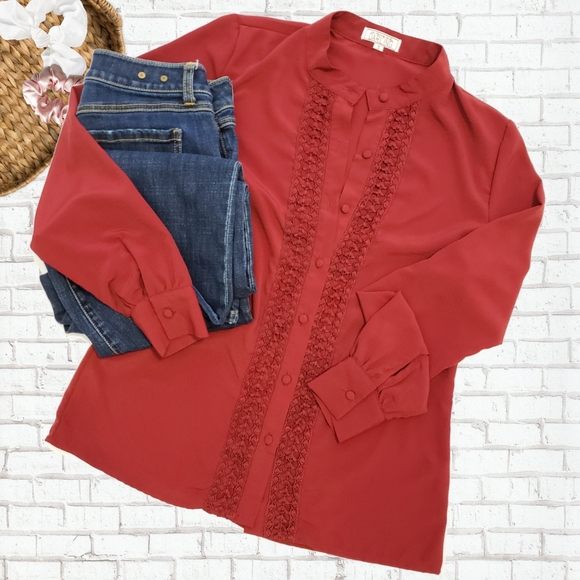 Dip of Darling Ruffle Button Up - Picture 1 of 3